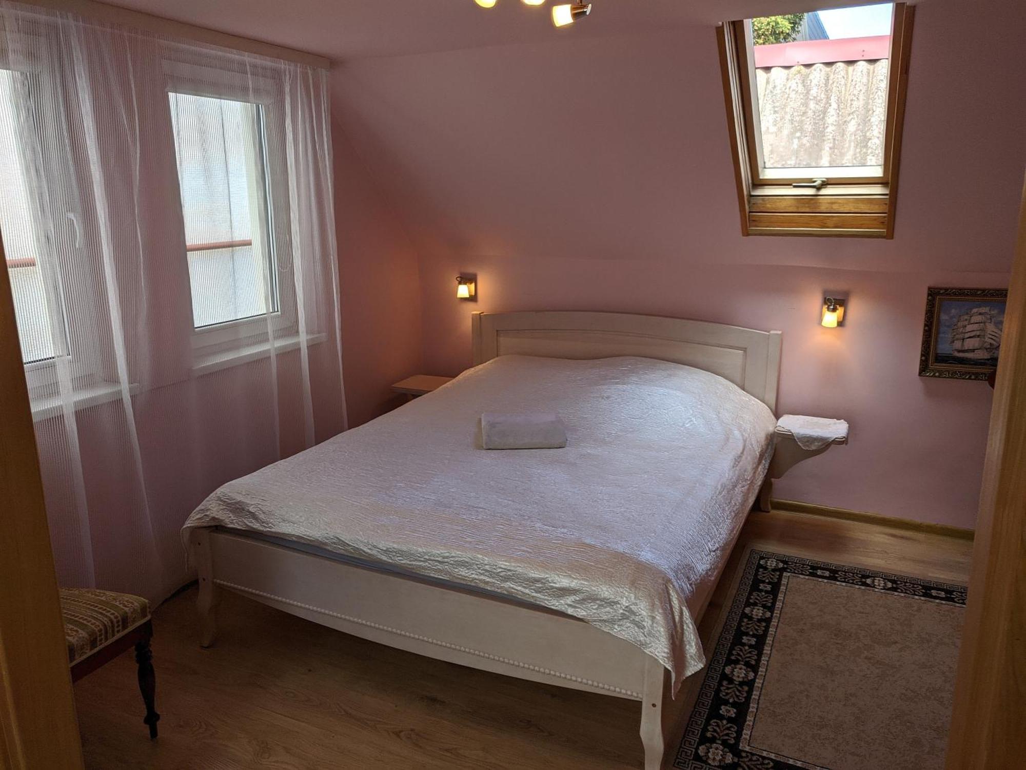 Guest House Nika - Cottages And Rooms In The Heart Of Palanga City Center מראה חיצוני תמונה