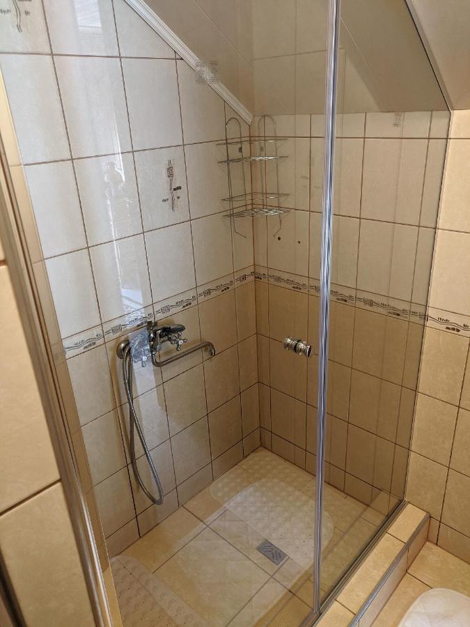 Guest House Nika - Cottages And Rooms In The Heart Of Palanga City Center מראה חיצוני תמונה