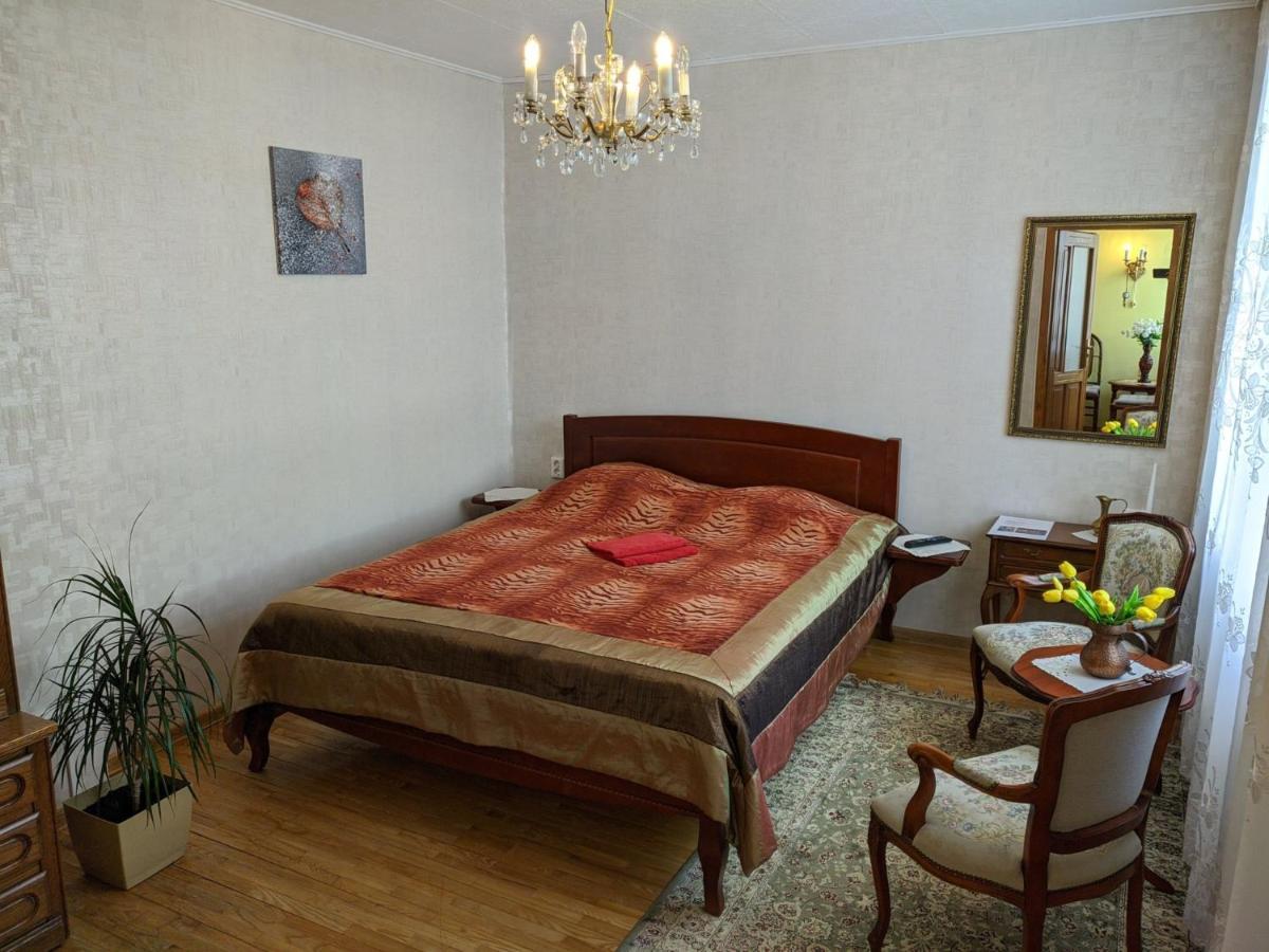 Guest House Nika - Cottages And Rooms In The Heart Of Palanga City Center מראה חיצוני תמונה